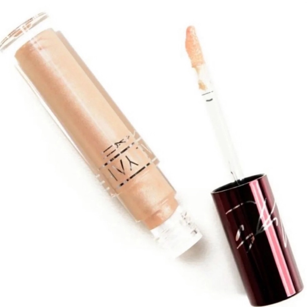 MAC Aaliyah Limited Edition Lip Gloss - Picture 2 of 4